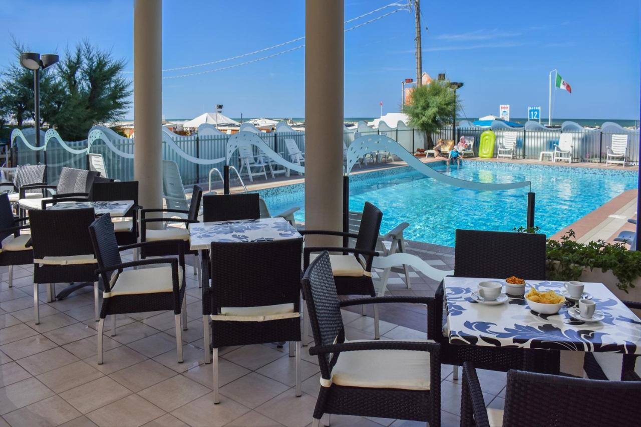 Hotel Universal Bellaria – Igea Marina Kültér fotó