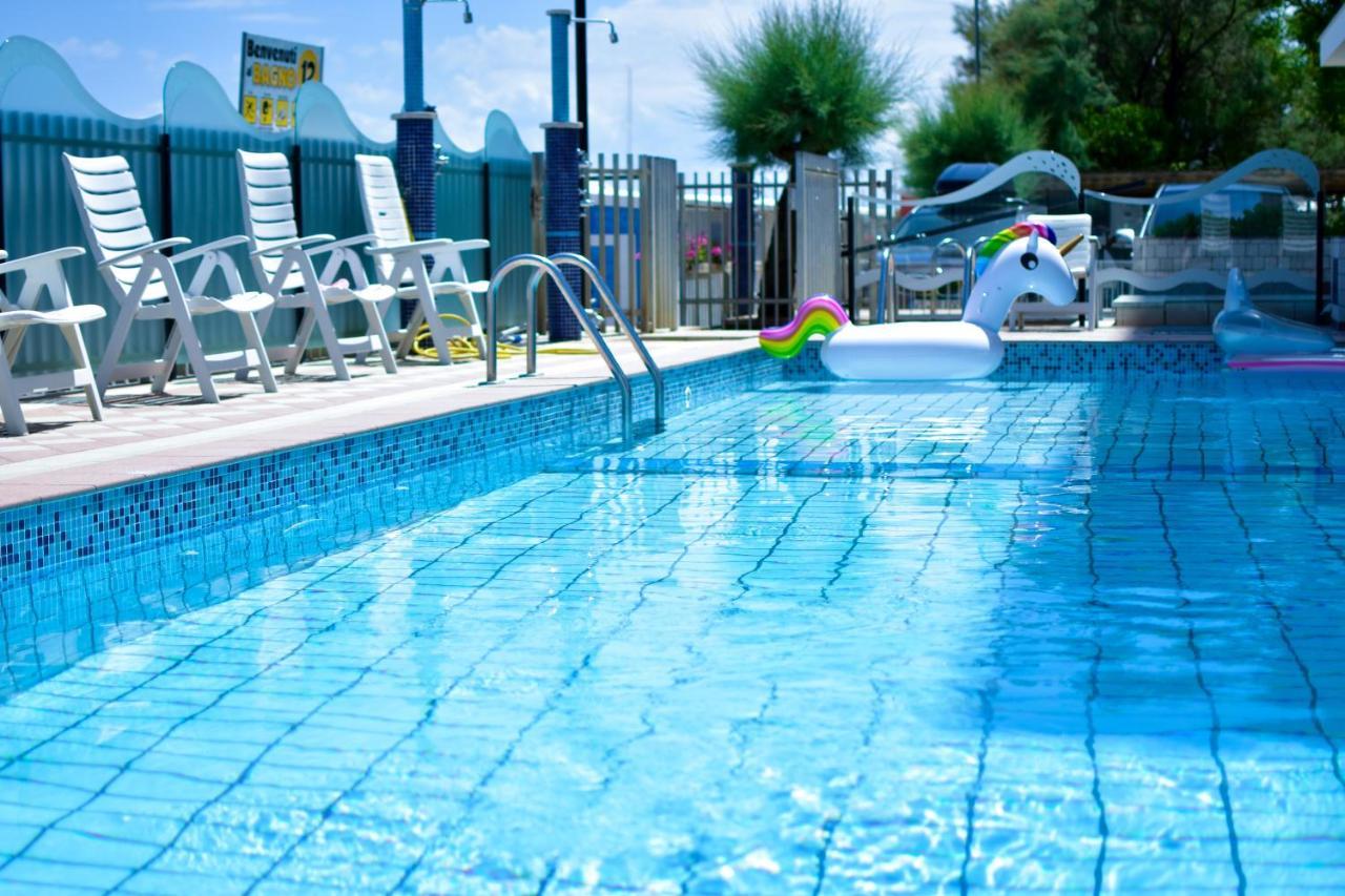 Hotel Universal Bellaria – Igea Marina Kültér fotó