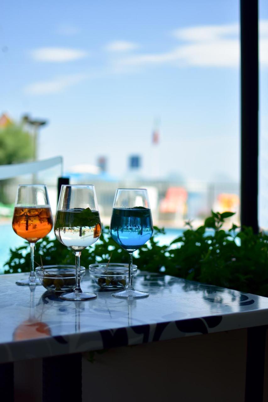 Hotel Universal Bellaria – Igea Marina Kültér fotó