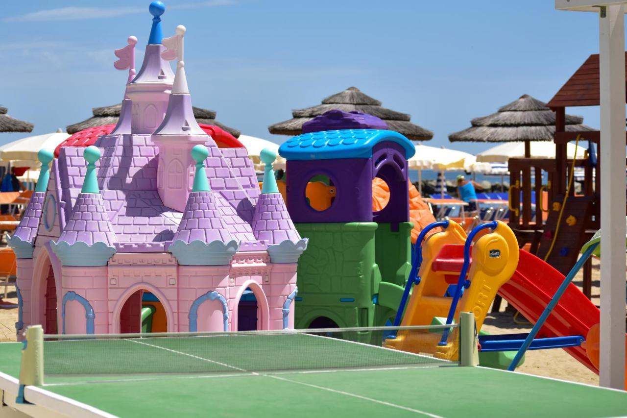 Hotel Universal Bellaria – Igea Marina Kültér fotó